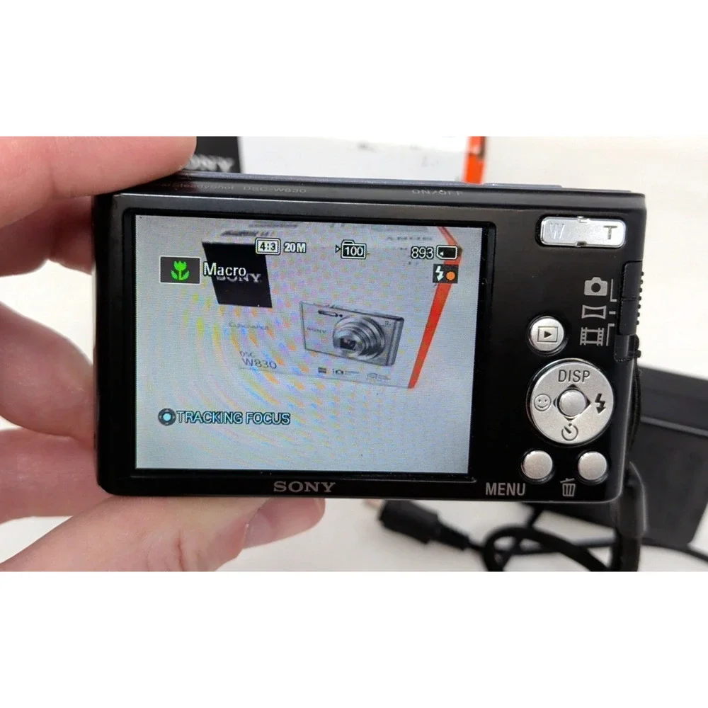 Sony Cybershot DSC-W830 20.1MP Compact Digital Camera Silver - Tested box sd 8gb